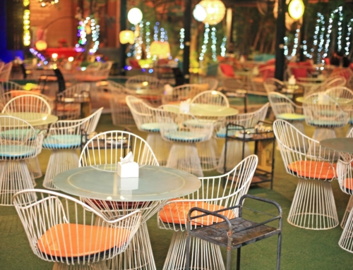 Amazing Restaurants Transform Dining with Landscape Lighting